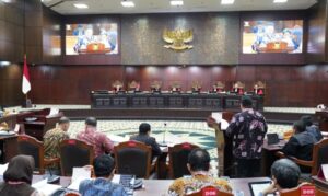    Sejak sidang Sengketa Pemilu di mulai, 27 Maret 2024 hingga saat ini. selalu diadakan secara berkesinambungan dan panjang dan melalui tahap demi tahap. Mulai dari Agenda sidang, mendengarkan Agenda dari pemohon, permohonan pemohon dan jawaban termohon.